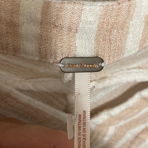 Free People Tan Striped Blouse, gauze top V-neck, single pocket, Size small - Picture 4 of 8